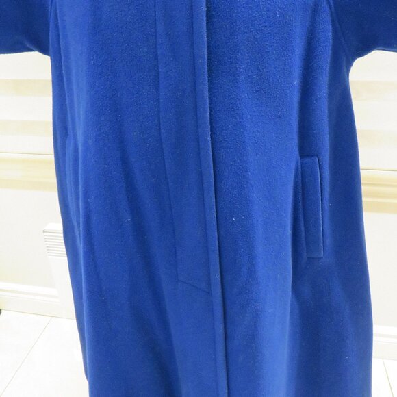 VINTAGE 1980's WOMEN'S FULL LENGTH WIDE (OVERSIZED) WOOL/NYLON WINTER SWING COAT - Picture 8 of 12